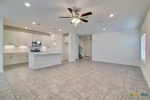 960 Tornado Rdg, New Braunfels, TX 78130 - Photo 14