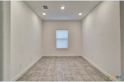 960 Tornado Ridge, New Braunfels, TX 78130 - Photo 10