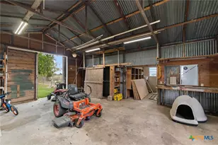 73 Mesquite St, Lolita, TX 77971 - Photo 30