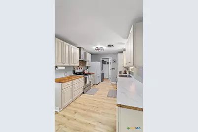 73 Mesquite Street, Lolita, TX 77971 - Photo 8