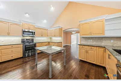 2258 Kensington Way, New Braunfels, TX 78130 - Photo 18