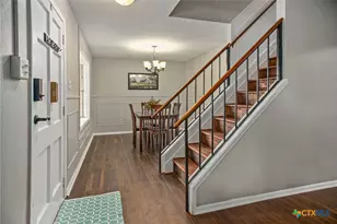 310 Glenbrook Ln, Port Lavaca, TX 77979 - Photo 6