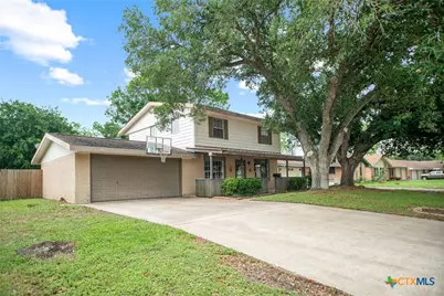 310 Glenbrook Lane, Port Lavaca, TX 77979 - Photo 2