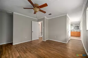 310 Glenbrook Ln, Port Lavaca, TX 77979 - Photo 26