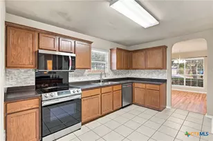 235 Roadrunner Ave, New Braunfels, TX 78130 - Photo 6