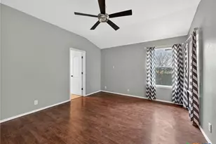 211 Starling Creek, New Braunfels, TX 78130 - Photo 14