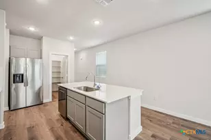4330 Hobbiton Wy, New Braunfels, TX 78130 - Photo 4