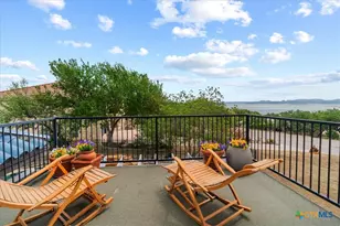 829 Kings Point Dr, Canyon Lake, TX 78133 - Photo 22