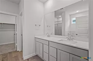 2528 Heritance Pass, Seguin, TX 78155 - Photo 14