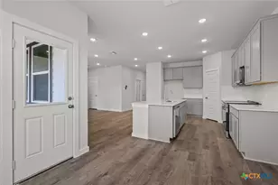 2528 Heritance Pass, Seguin, TX 78155 - Photo 10