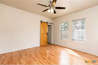 905 N 9th Street, Temple, TX 76501 - Photo 20