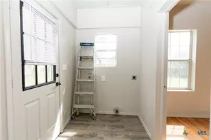 905 N 9th St, Temple, TX 76501 - Photo 30