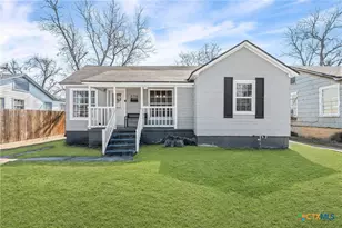 2716 McKenzie Ave, Waco, TX 76708 - Photo 2