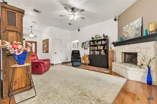 2072 Stonehaven, New Braunfels, TX 78130 - Photo 8