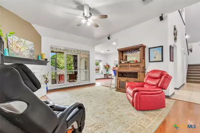 2072 Stonehaven, New Braunfels, TX 78130 - Photo 6