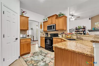 2072 Stonehaven, New Braunfels, TX 78130 - Photo 14