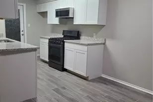 1916 Nevada St, San Marcos, TX 78666 - Photo 8