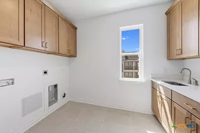 795 N Academy Avenue, New Braunfels, TX 78130 - Photo 10