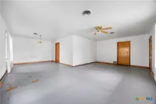 512 S Gray St, Killeen, TX 76541 - Photo 8