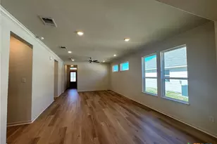8007 Timber Holw Ln, Temple, TX 76502 - Photo 10