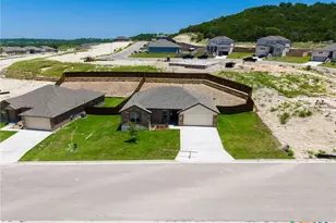 610 Bobby Lou Ln, Copperas Cove, TX 76522 - Photo 1
