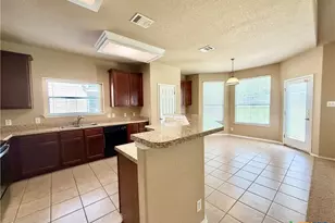 613 Magdalena Ln, New Braunfels, TX 78132 - Photo 8