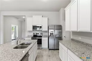 829 Stonemanor, Seguin, TX 78155 - Photo 12