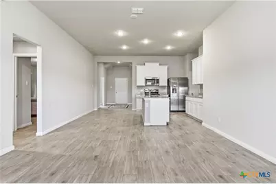 829 Stonemanor, Seguin, TX 78155 - Photo 8