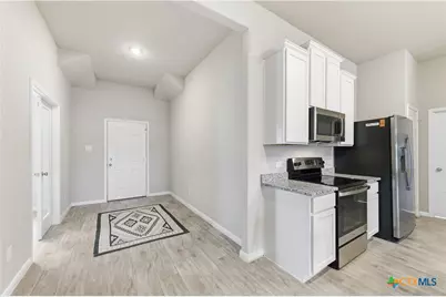829 Stonemanor, Seguin, TX 78155 - Photo 4
