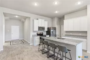 829 Stonemanor, Seguin, TX 78155 - Photo 10
