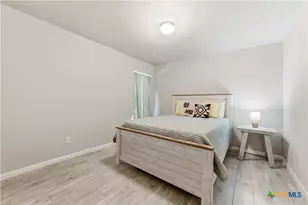 829 Stonemanor, Seguin, TX 78155 - Photo 22