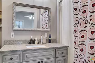 204 S Valley St, Cuero, TX 77954 - Photo 8