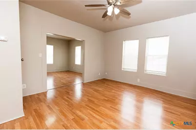 905 N 9th Street, Temple, TX 76501 - Photo 10