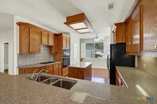 1000 Bamc Dr, Canyon Lake, TX 78133 - Photo 18