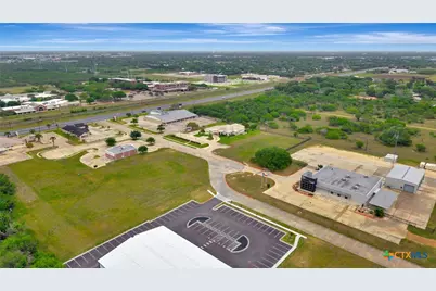 205 Kerh Boulevard, Victoria, TX 77904 - Photo 2