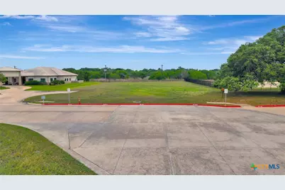 205 Kerh Boulevard, Victoria, TX 77904 - Photo 14