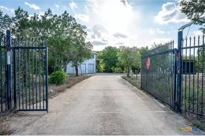 102 Adams Way, Canyon Lake, TX 78133 - Photo 4