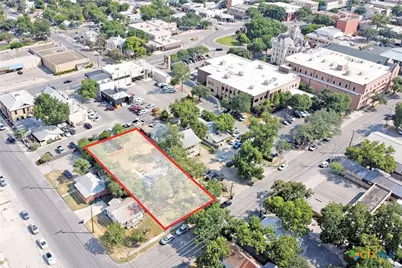 268 E Mill Street, New Braunfels, TX 78130 - Photo 4