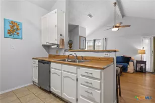 5202 Colonel Travis St, Temple, TX 76502 - Photo 10