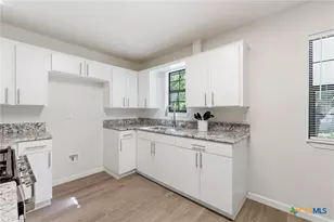 126 E Bob White Ln, Harker Heights, TX 76548 - Photo 12