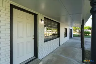 126 E Bob White Ln, Harker Heights, TX 76548 - Photo 4