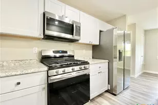 2110 Blue Meadow Dr, Austin, TX 78744 - Photo 14