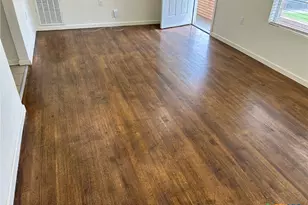 3007 E Mistletoe Ave, Victoria, TX 77901 - Photo 12