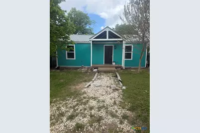 504 S 6th Street, Gatesville, TX 76528 - Photo 1