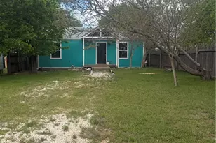 504 S 6th St, Gatesville, TX 76528 - Photo 2