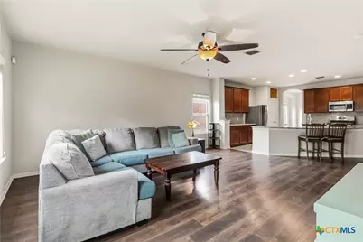 656 Peacock Lane, New Braunfels, TX 78130 - Photo 6