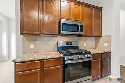 656 Peacock Lane, New Braunfels, TX 78130 - Photo 12