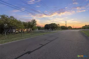 1328 Cottonwood Rd, Fischer, TX 78623 - Photo 34