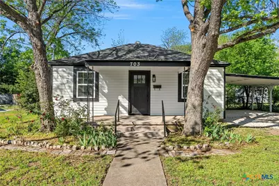 703 E 8th Avenue, Belton, TX 76513 - Photo 1