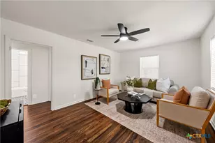 703 E 8th Ave, Belton, TX 76513 - Photo 4